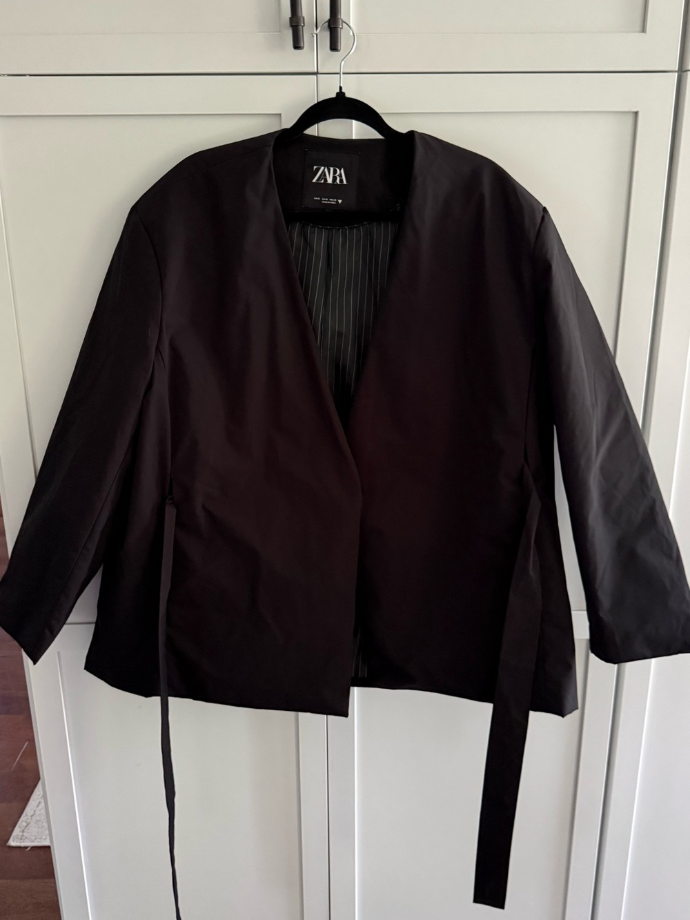 ZARA Black Open-Front Belted Jacket. Puffy